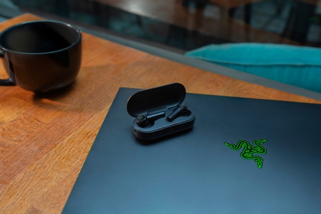 Eliminate Audio Lag With The Razer Hammerhead True Wireless Earbuds Razer Press